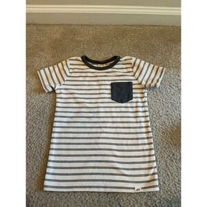 Little Road Co. formerly Lulu & roo pocket short sleeve shirt 5y